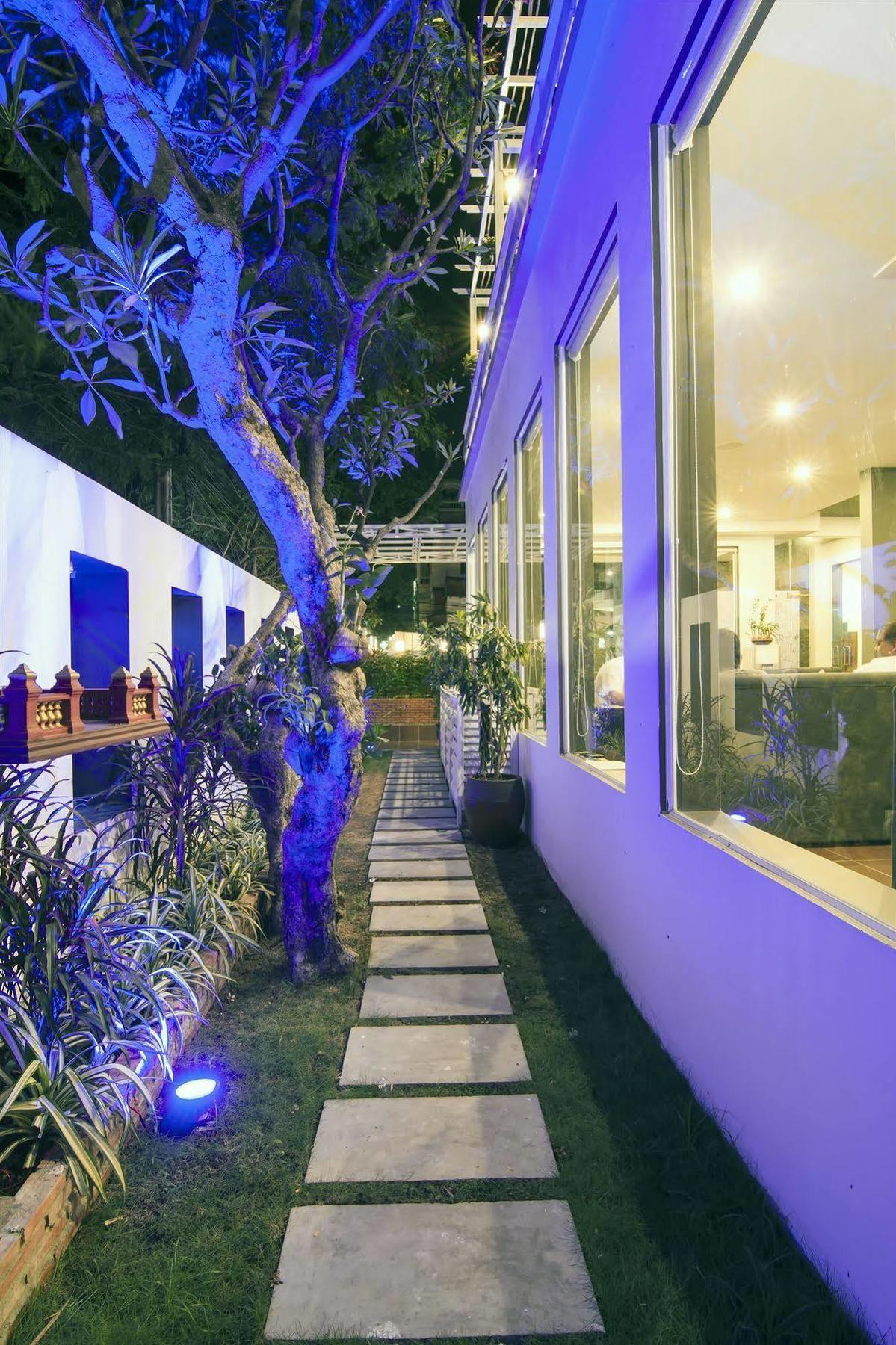 The Blue Corner Boutique Hotel Phnom Pen Exterior foto